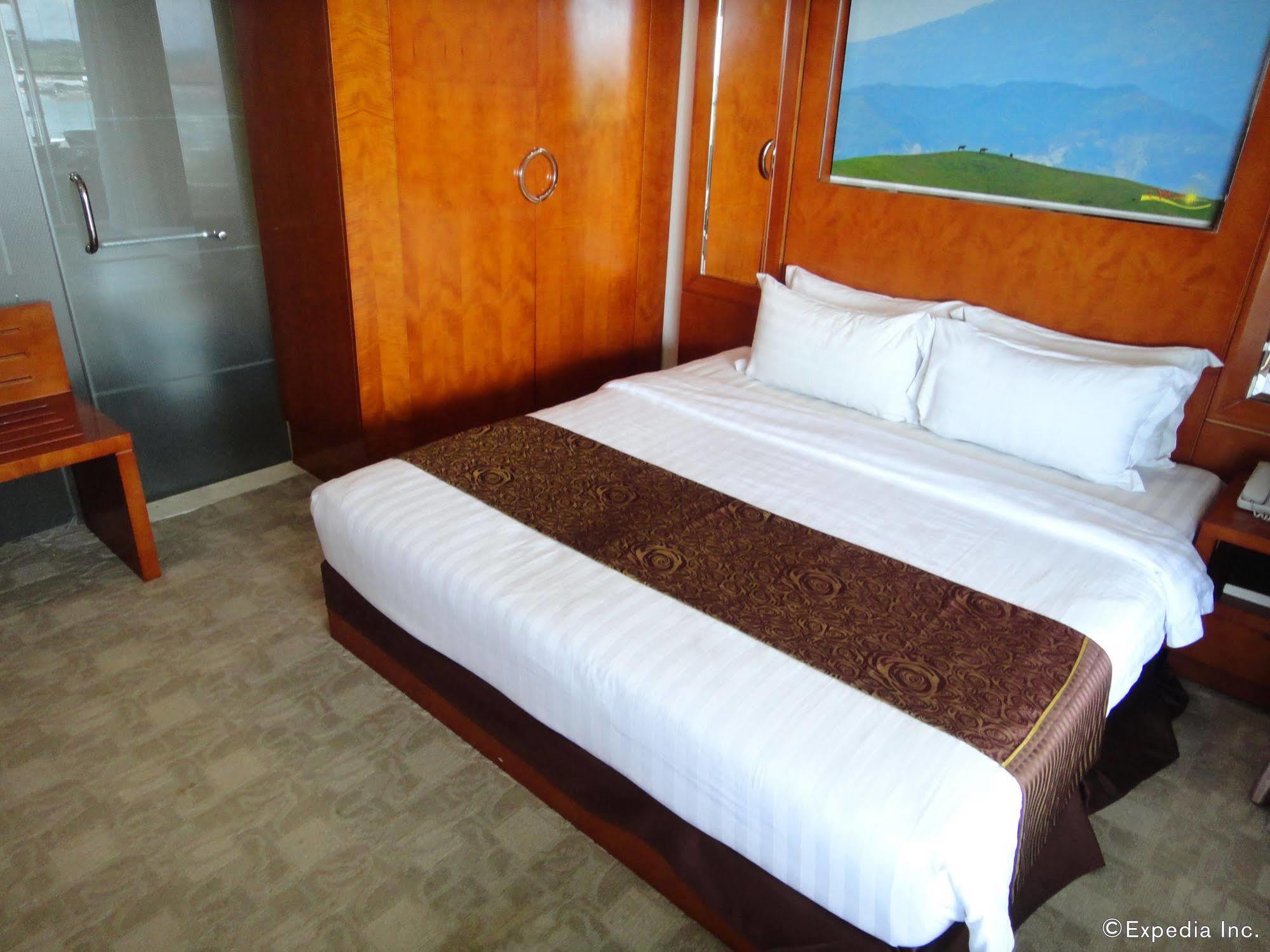 Sunlight Hotel Puerto Princesa Extérieur photo